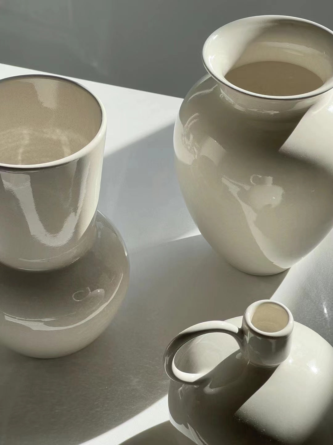 NR Ceramics handle vase 06