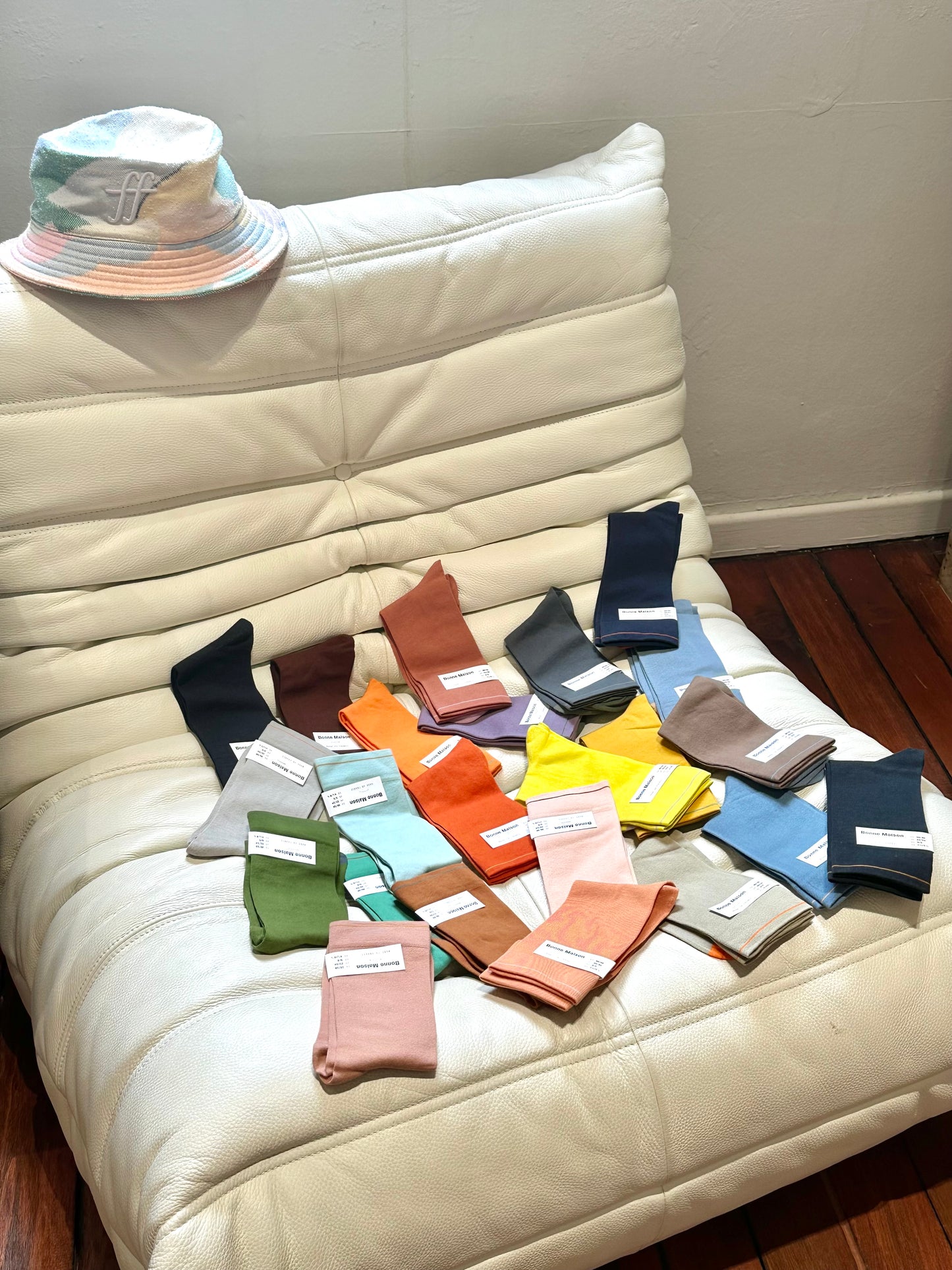Bonne Maison Socks Single Color 03