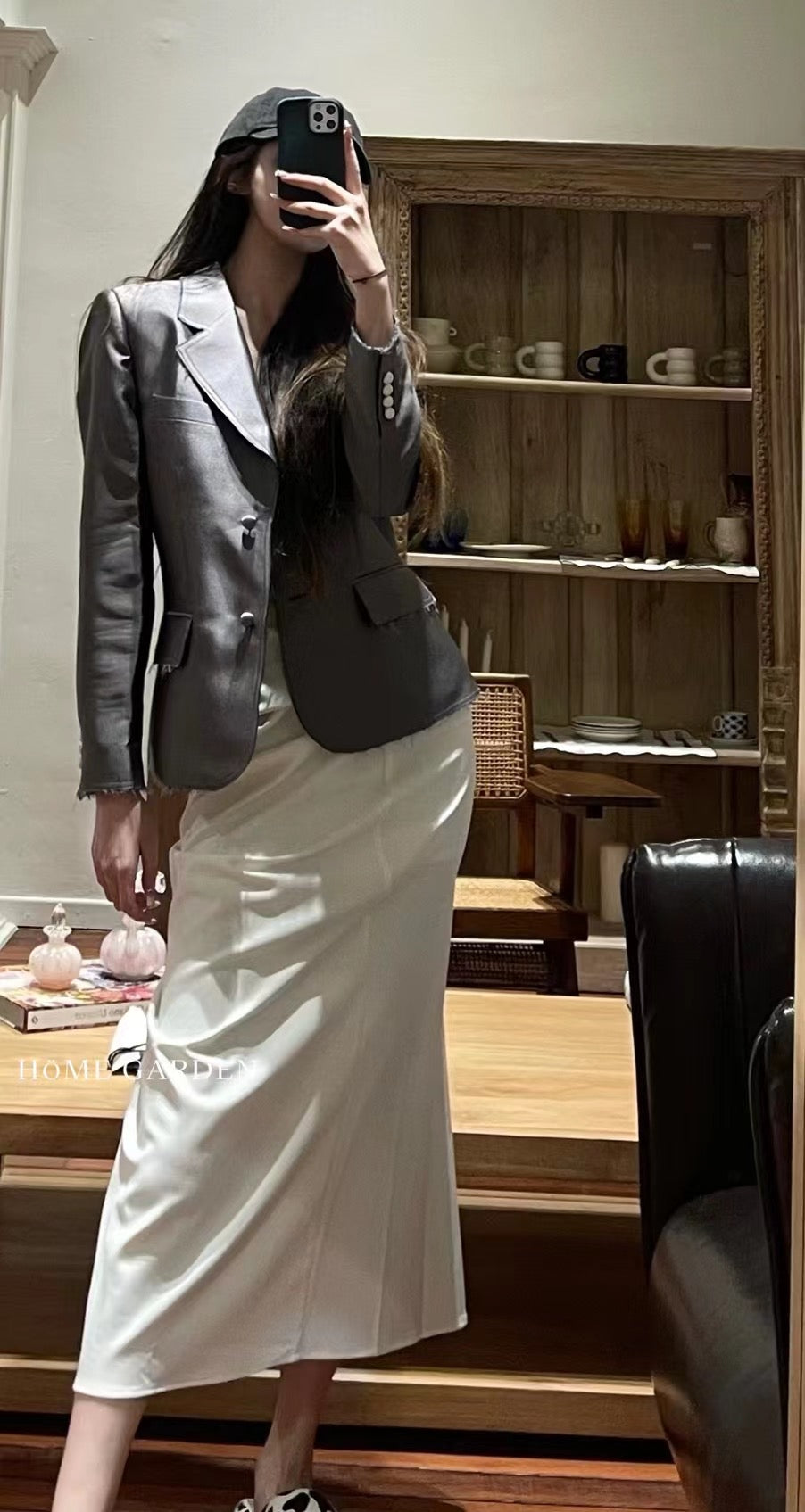 Kaiy Xiao Suit Grey Black White Pink 21
